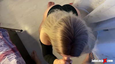 रेडहेड चुस्दै डिक र फकिङ माथि, उनको गधामा कम हुँदै